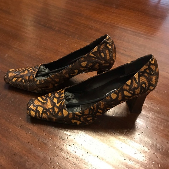 Mia Spiga Pumps - Picture 3 of 5